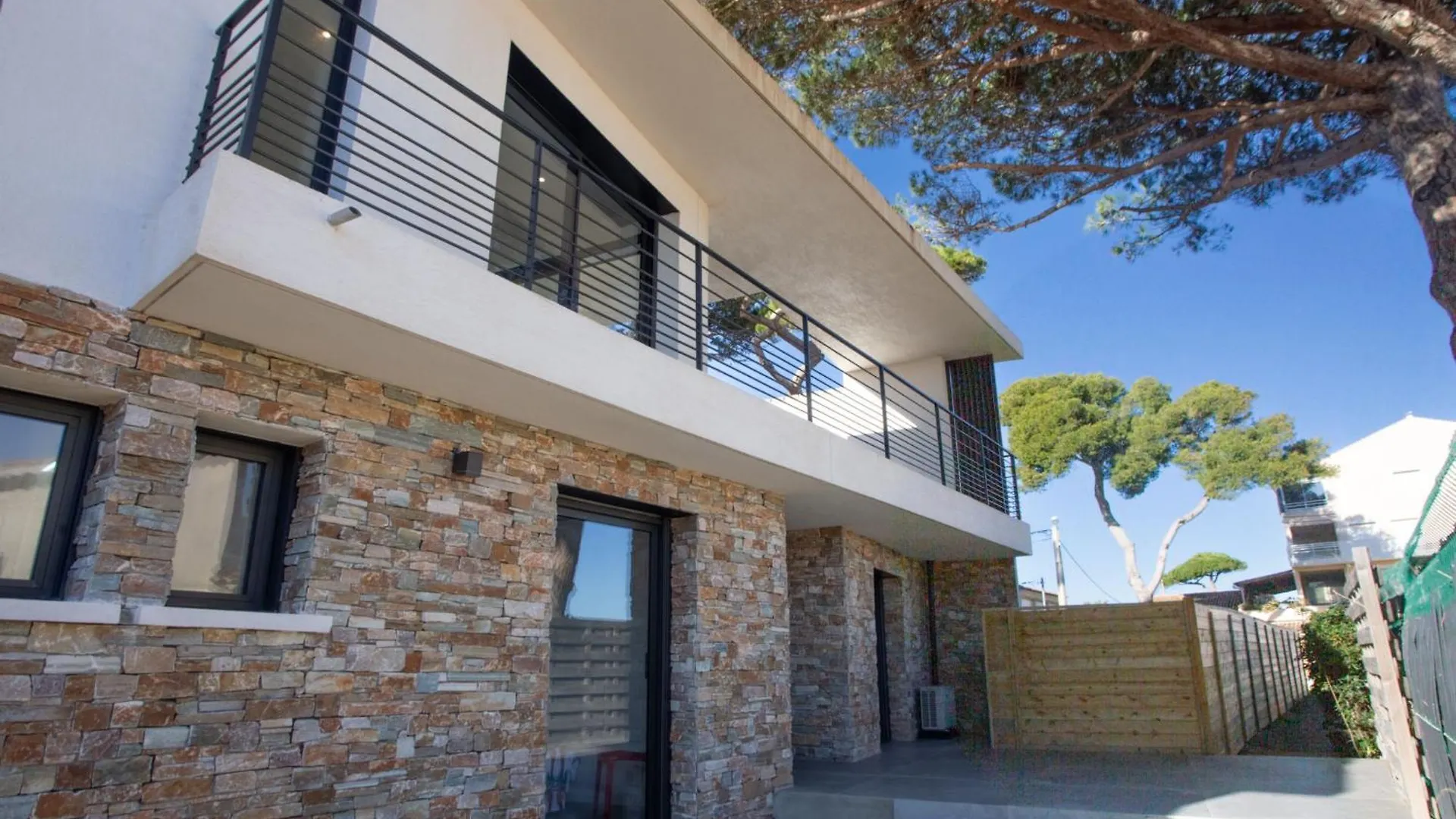Villa Villa L'Effet Mer By Interhome Hyeres