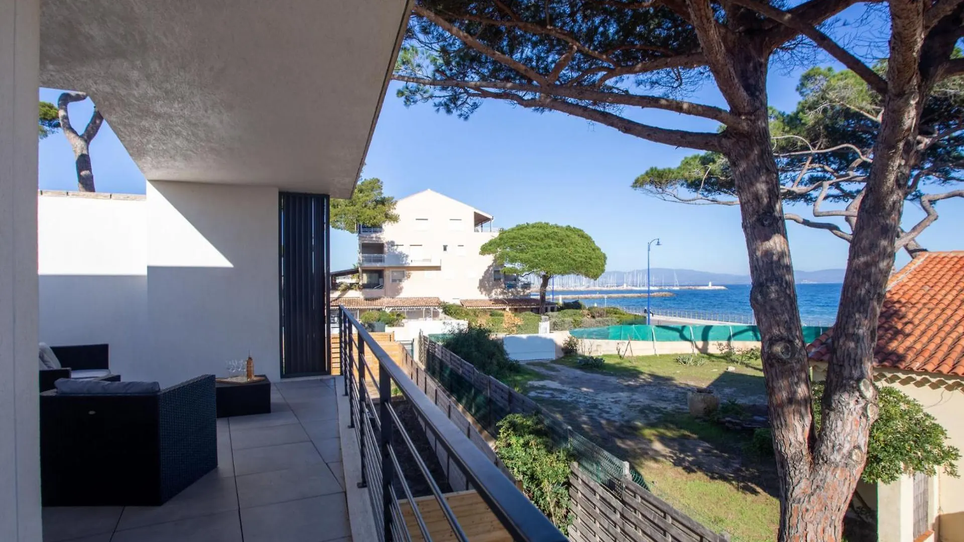 Villa Villa L\'Effet Mer By Interhome contacts